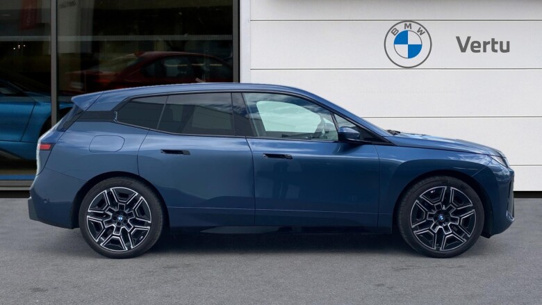 BMW iX 400kW xDrive60 M Sport 112kWh 5dr Auto [Skylounge] Electric Estate